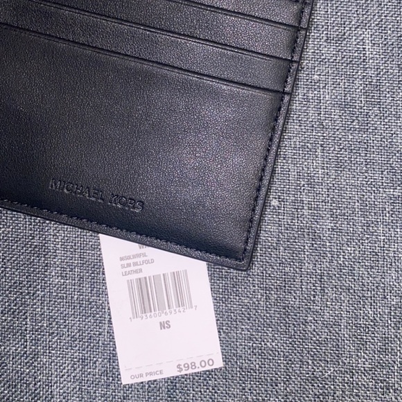 MICHAEL KORS WALLET🖤 NEW WITH TAGS - Picture 3 of 3